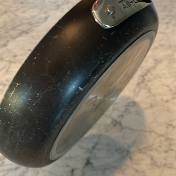 All-clad Pots and Pan - Picture 14 of 14